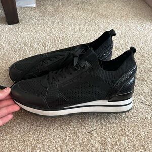Great Condition! Michael Kors Tennis Shoes